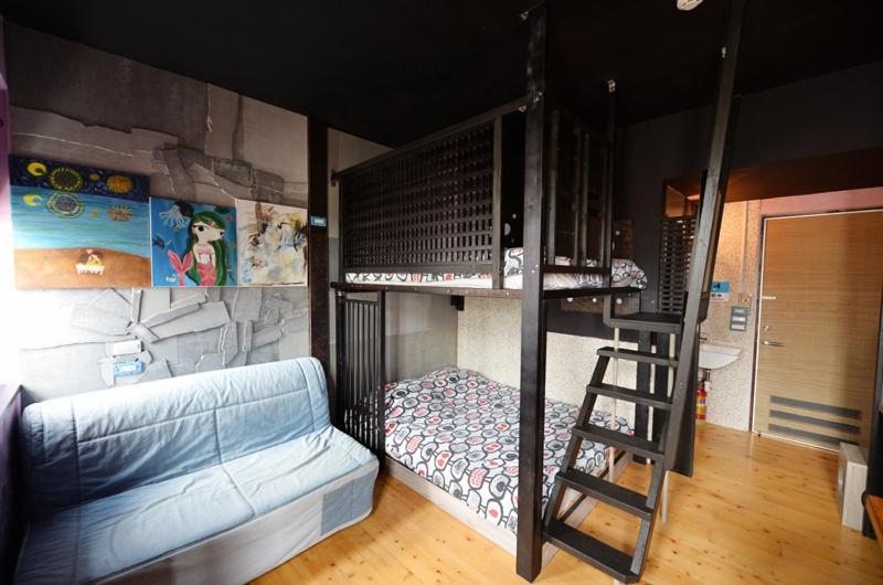 Sha Feng Lu Dian Bed and Breakfast Magong Exteriör bild